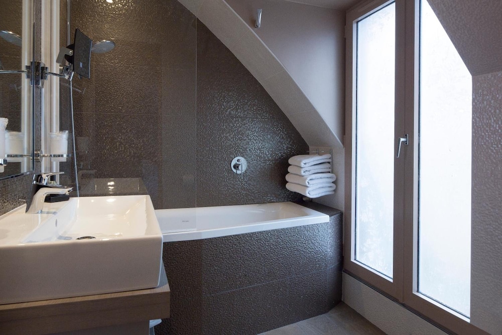Hotel Jacques de Molay 43/44