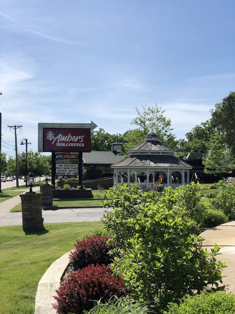 Amber s Inn & Suites 69/71