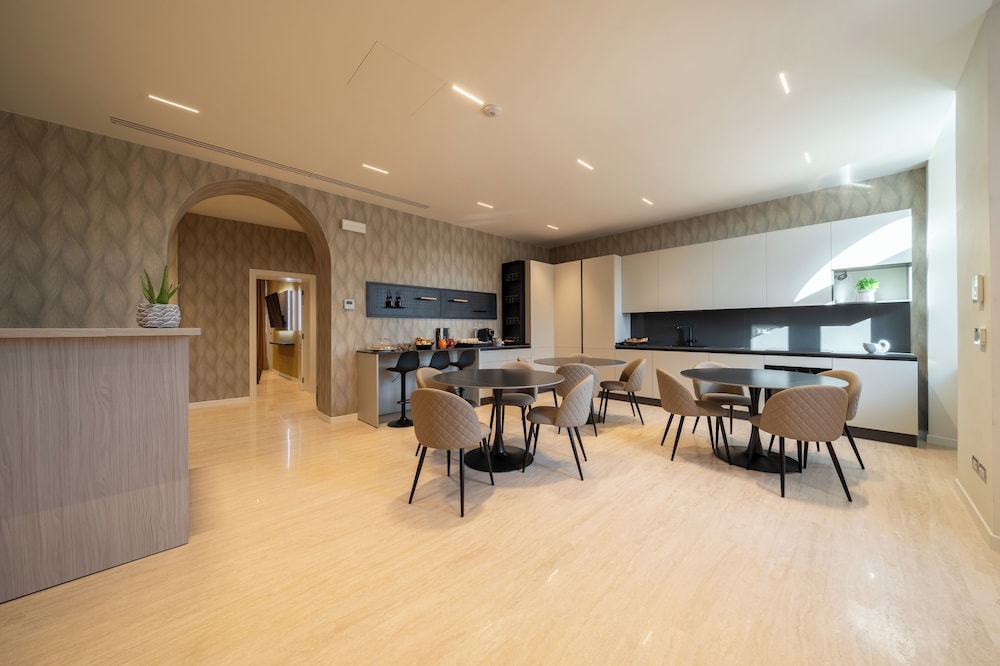 Villa Giada Luxury Boutique 40/50