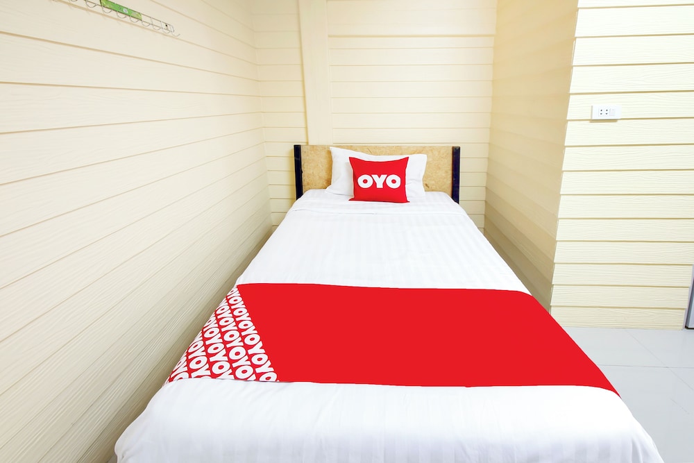 Norn Ranong Hostel 15/29