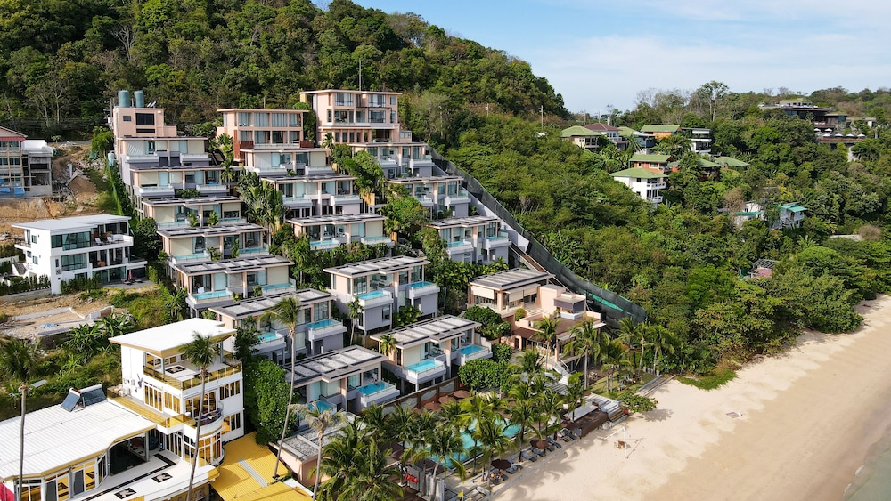 Bandara Pool Villas, Phuket (ex Bandara Villas Phuket) in Wichit