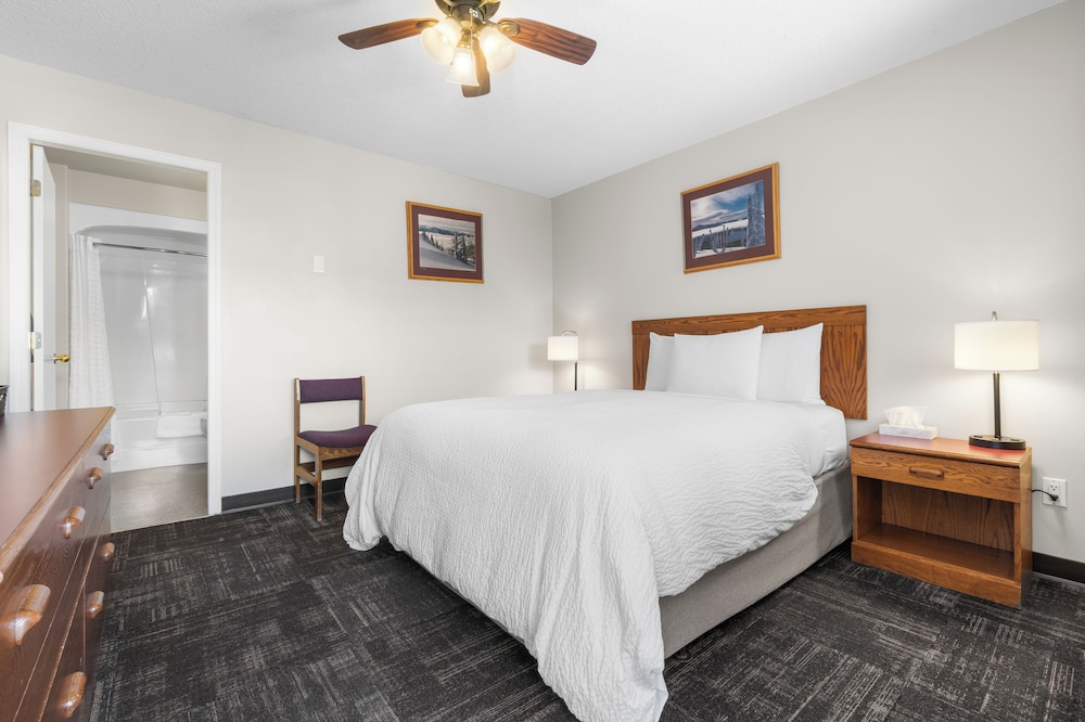The Lodge at Arrow Lakes 7/17