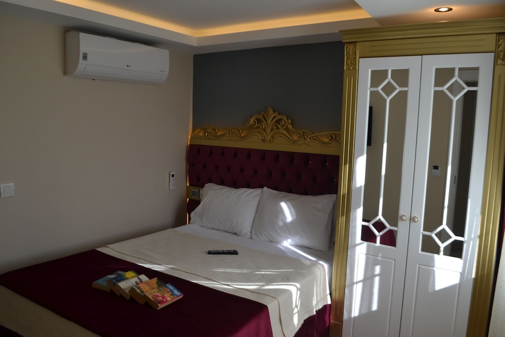 Constantinopolis Hotel 17/48