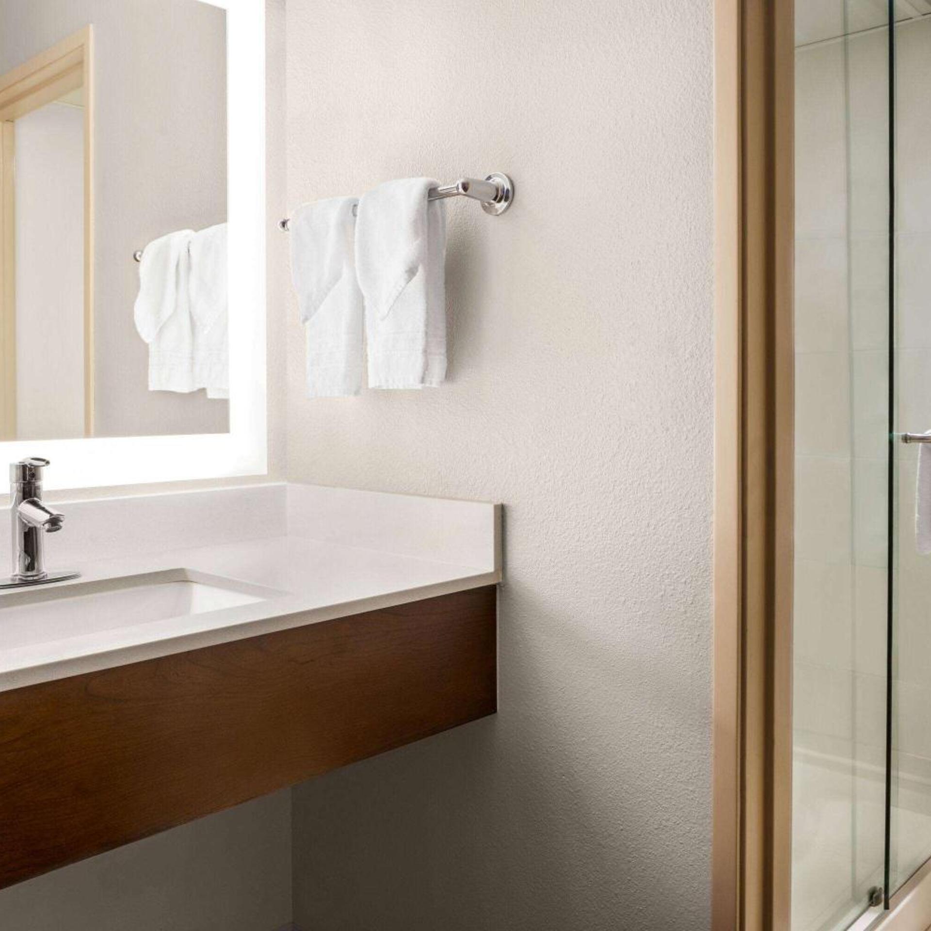 جناح، Americinn By Wyndham Rapid City 3/5