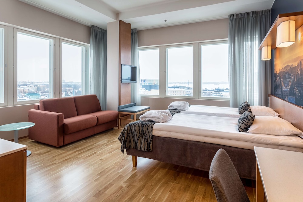 SUPERIOR, TWIN BEDS