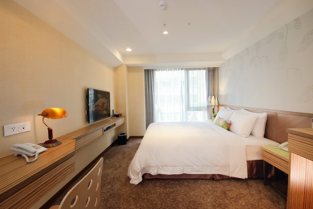 Standard, Twin Beds