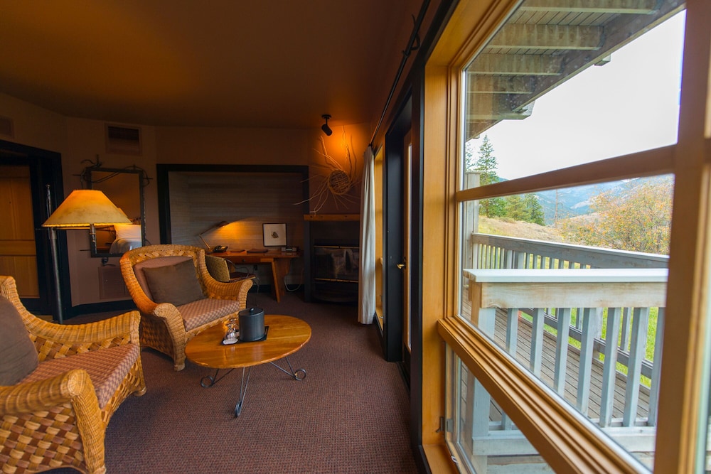 Sun Mountain Lodge 36/82