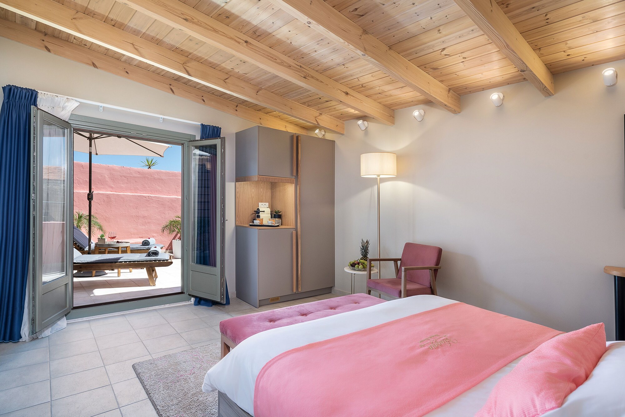 DELUXE, SUITE, TERRACE
