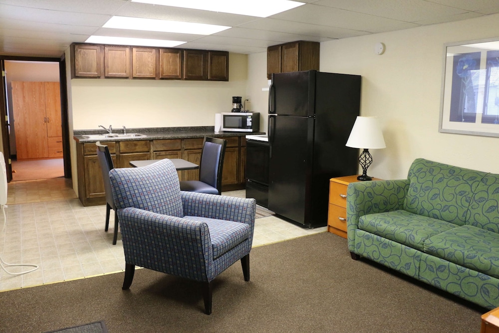 T-59 Motel Thief River Falls 19/34