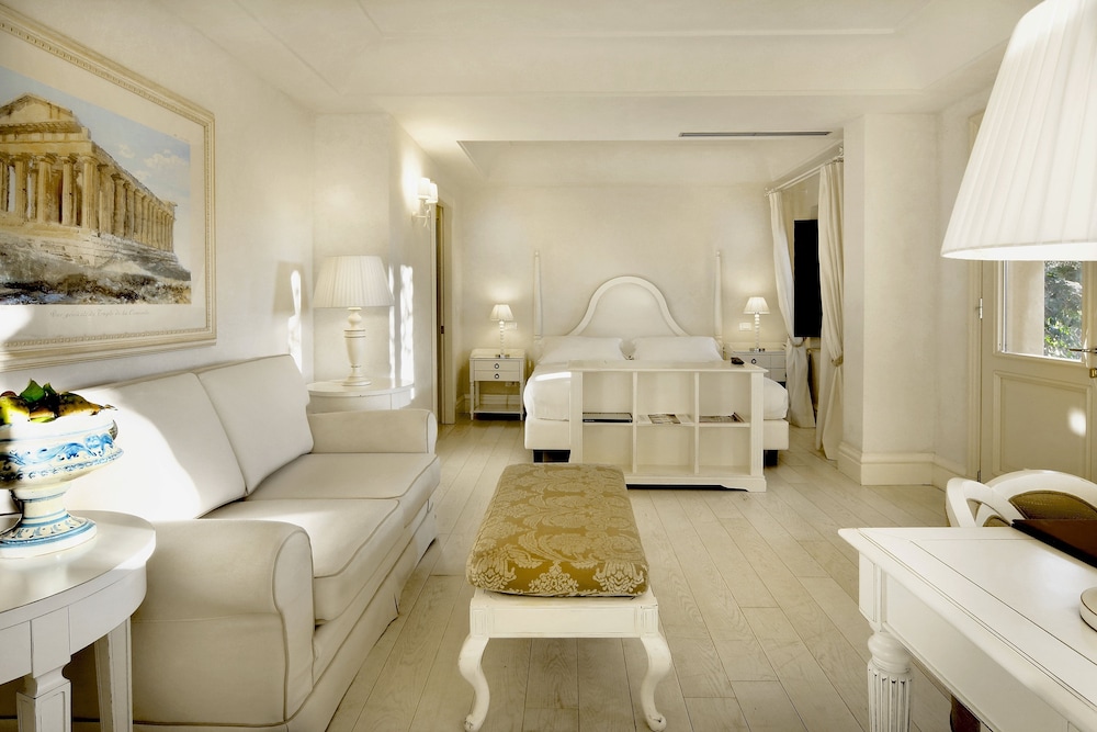 Villa Athena Resort 55/74