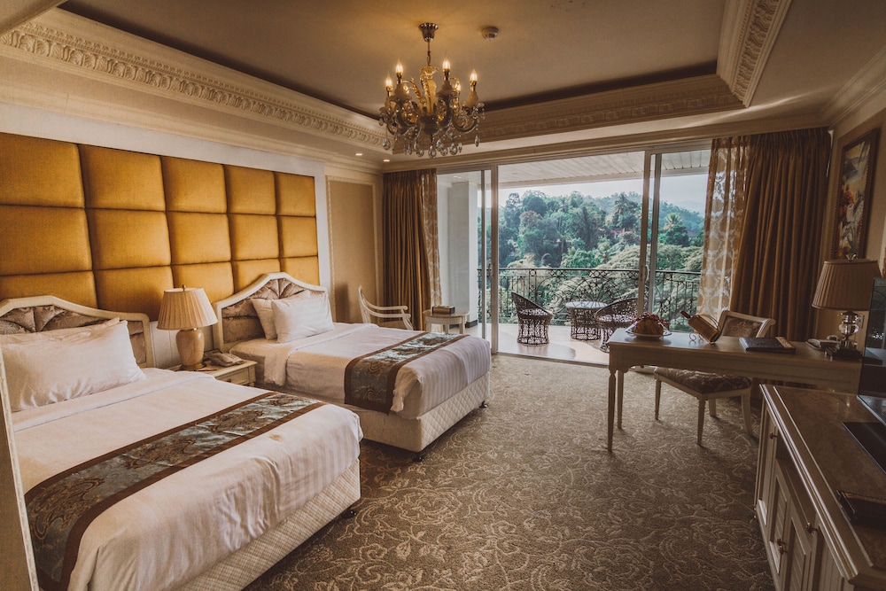 The Grand Kandyan Hotel 19/70