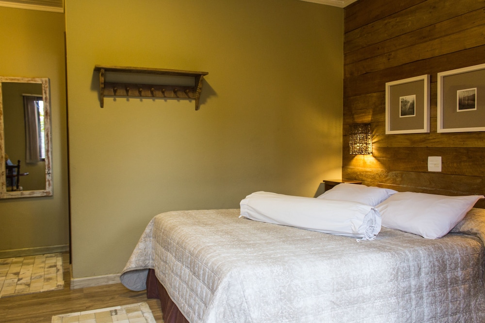 Hotel Canto Verde 30/77