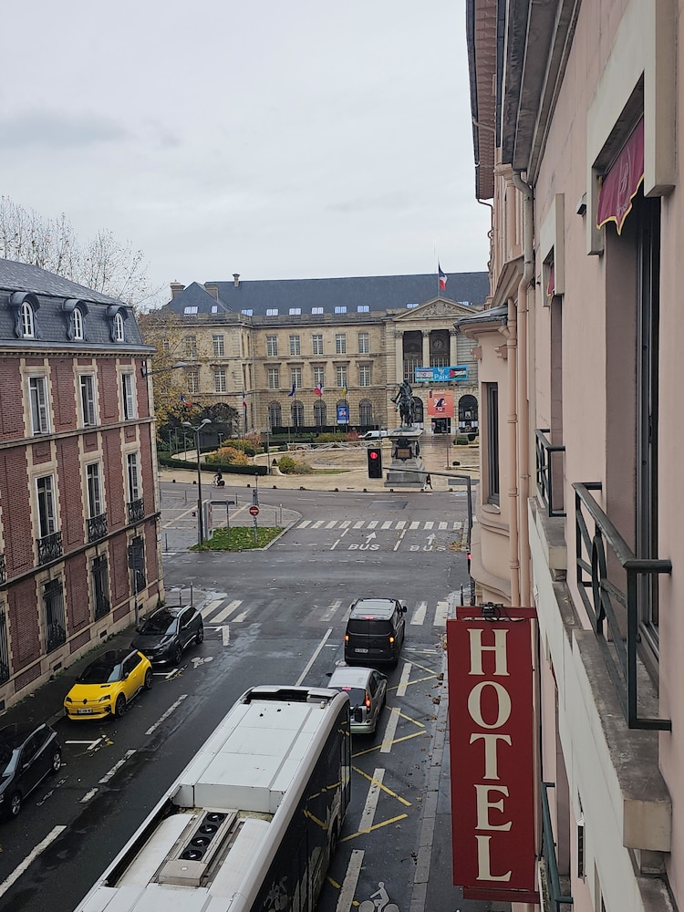 Hotel Bonaparte 57/65