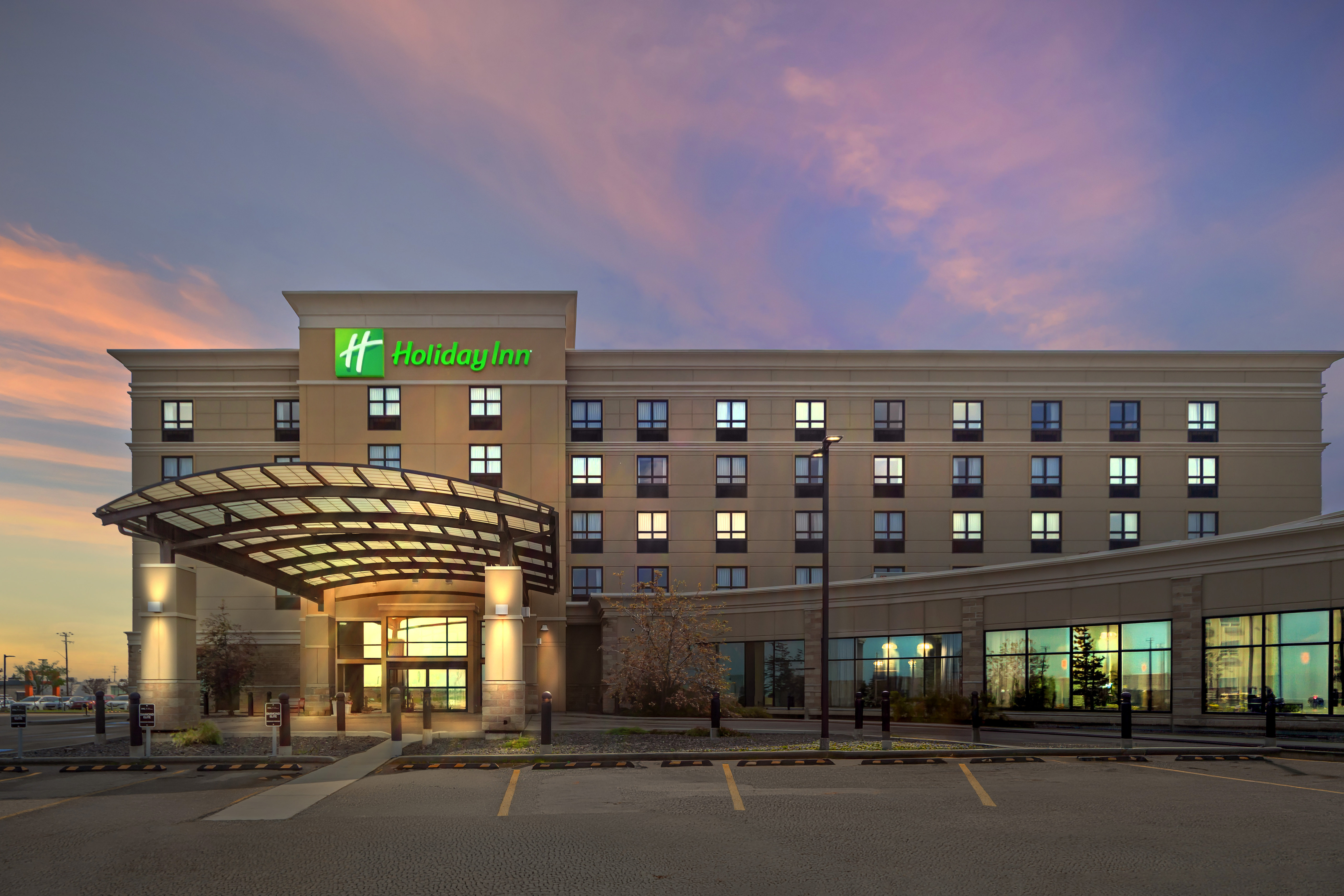 Holiday Inn Hotel And Suites Edmonton Airport Conference Centre 2/70