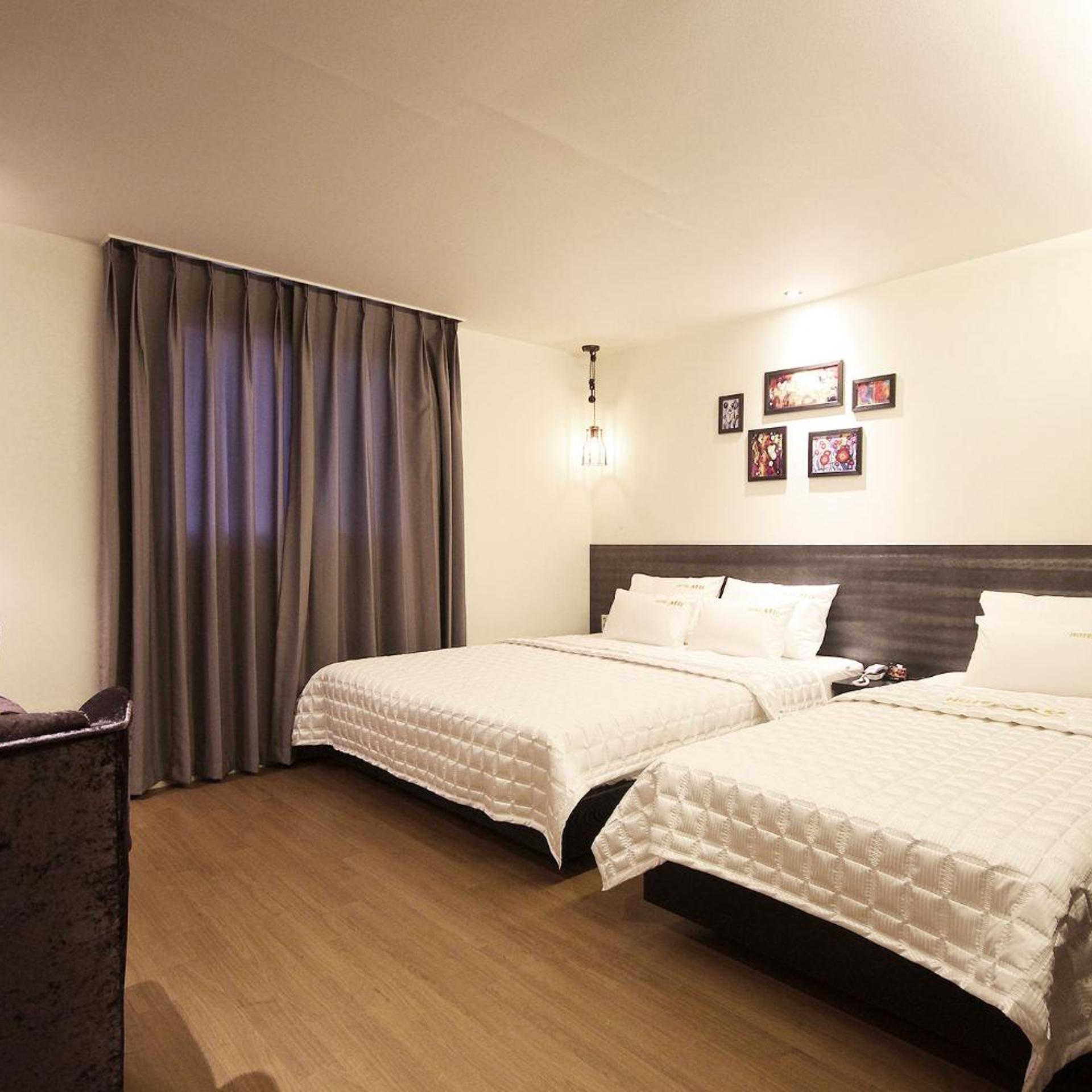 Premium, Twin Beds
