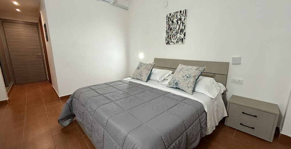 SUPERIOR, SINGLE, DOUBLE BED
