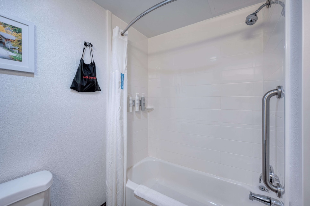 غرفة بسريرين كوين، Hampton Inn Washington Court House 6/6
