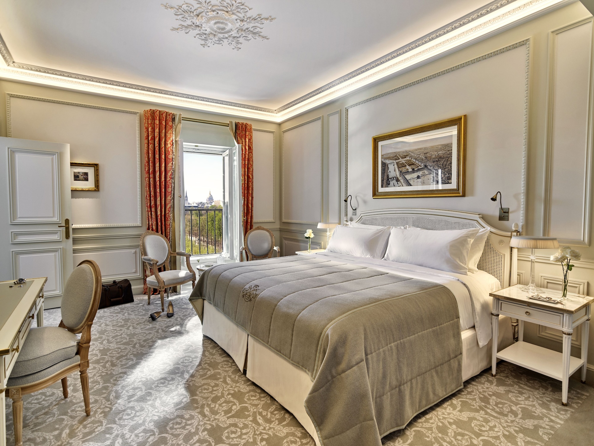 Executive, Suite, Eiffel View
