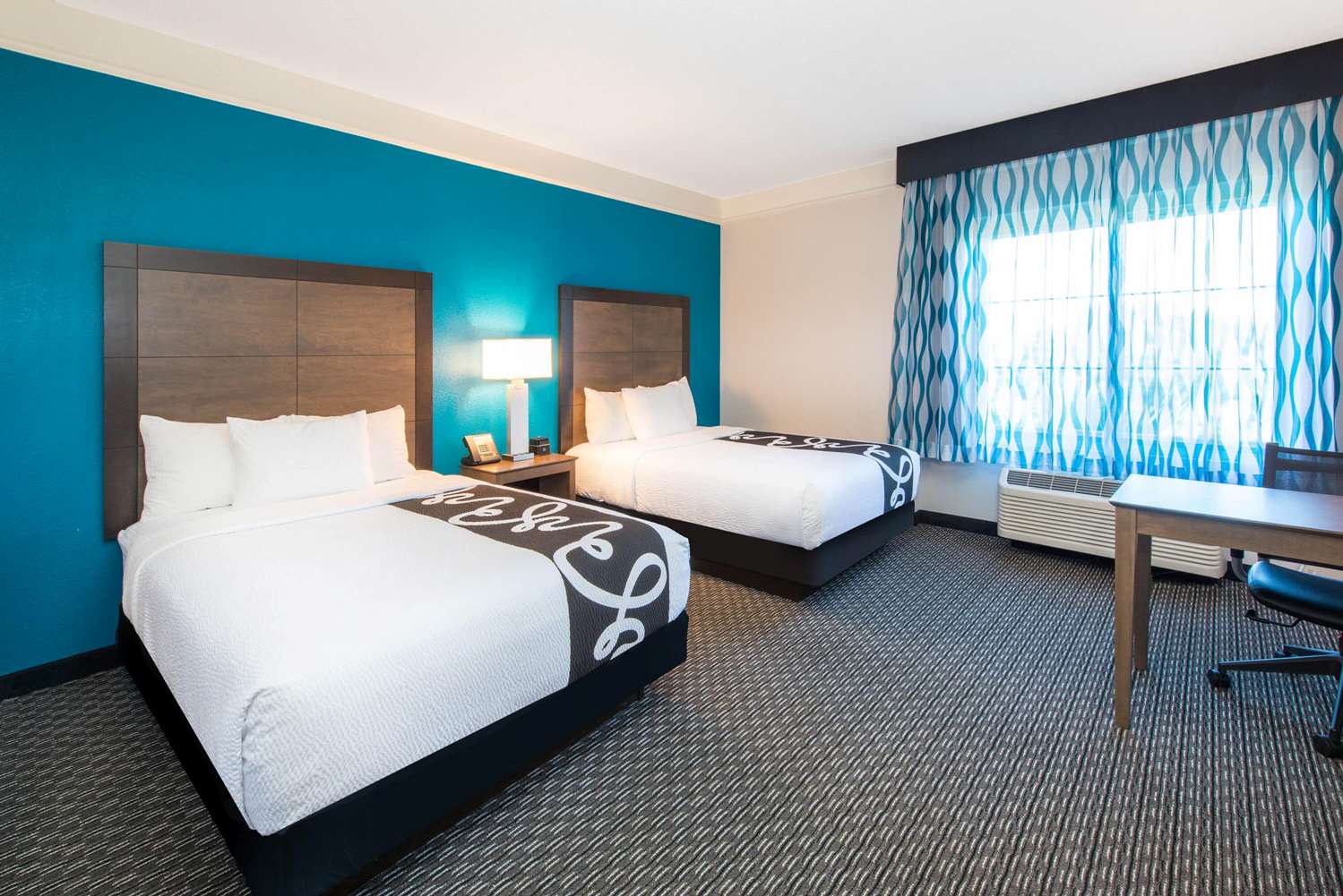 La Quinta Inn & Suites by Wyndham Tampa Brandon Regency Park 20/49