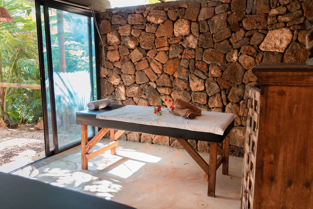 Nativ Lodge & Spa 25/50