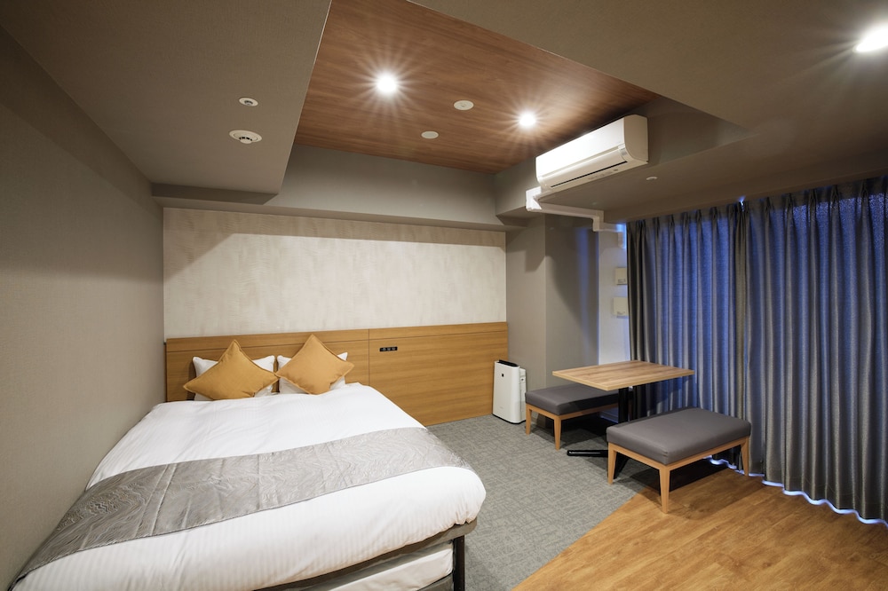 STANDARD, DOUBLE BED