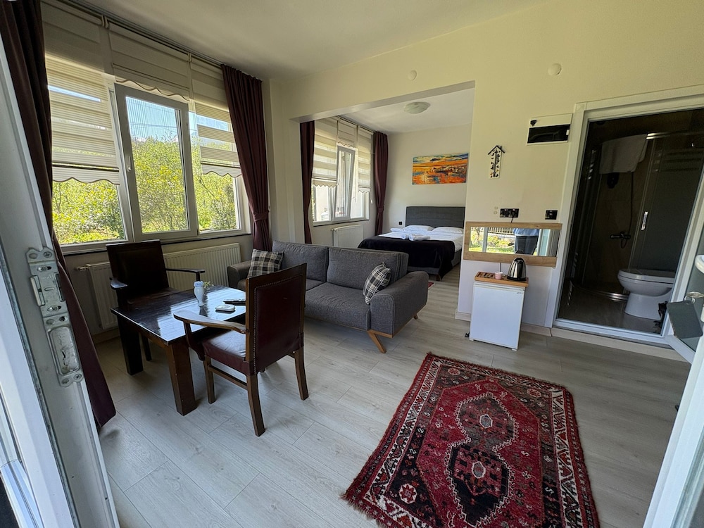 Pinar Kir Evi 25/48