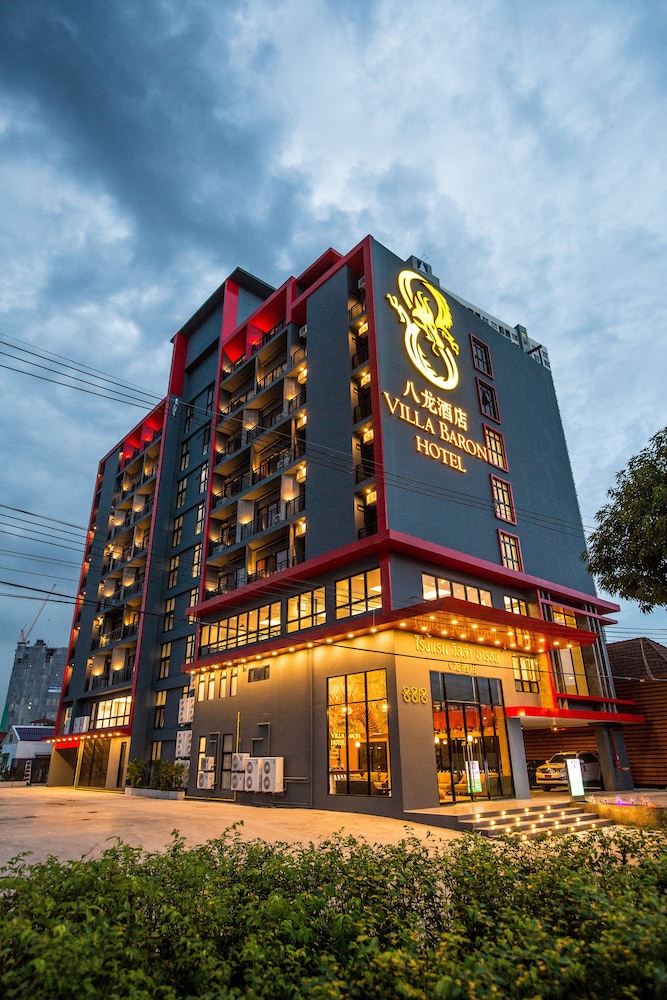 Villa Baron Hotel 3/50