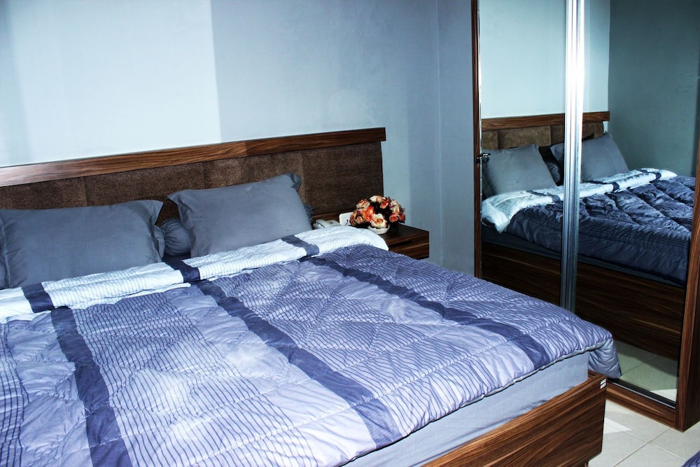 Super OYO Collection O 92277 Setra Priangan Guest House 10/39