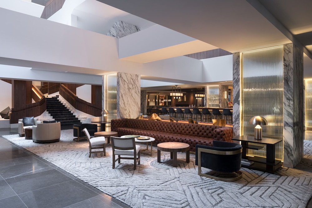 Four Seasons Houston 63/80