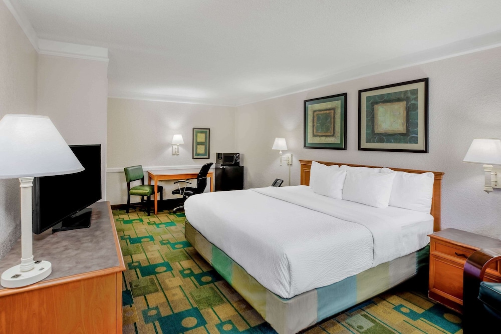 La Quinta Inn Lufkin 14/49