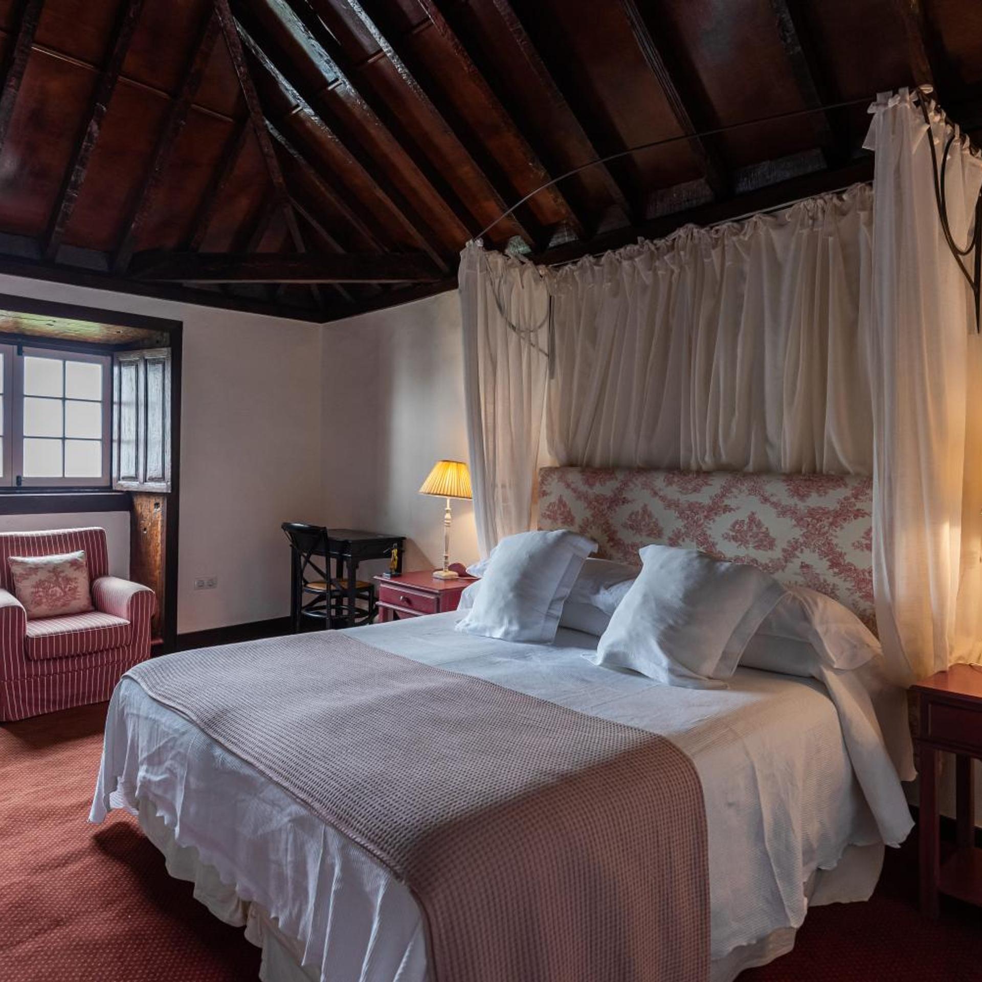 Suite, Sea View