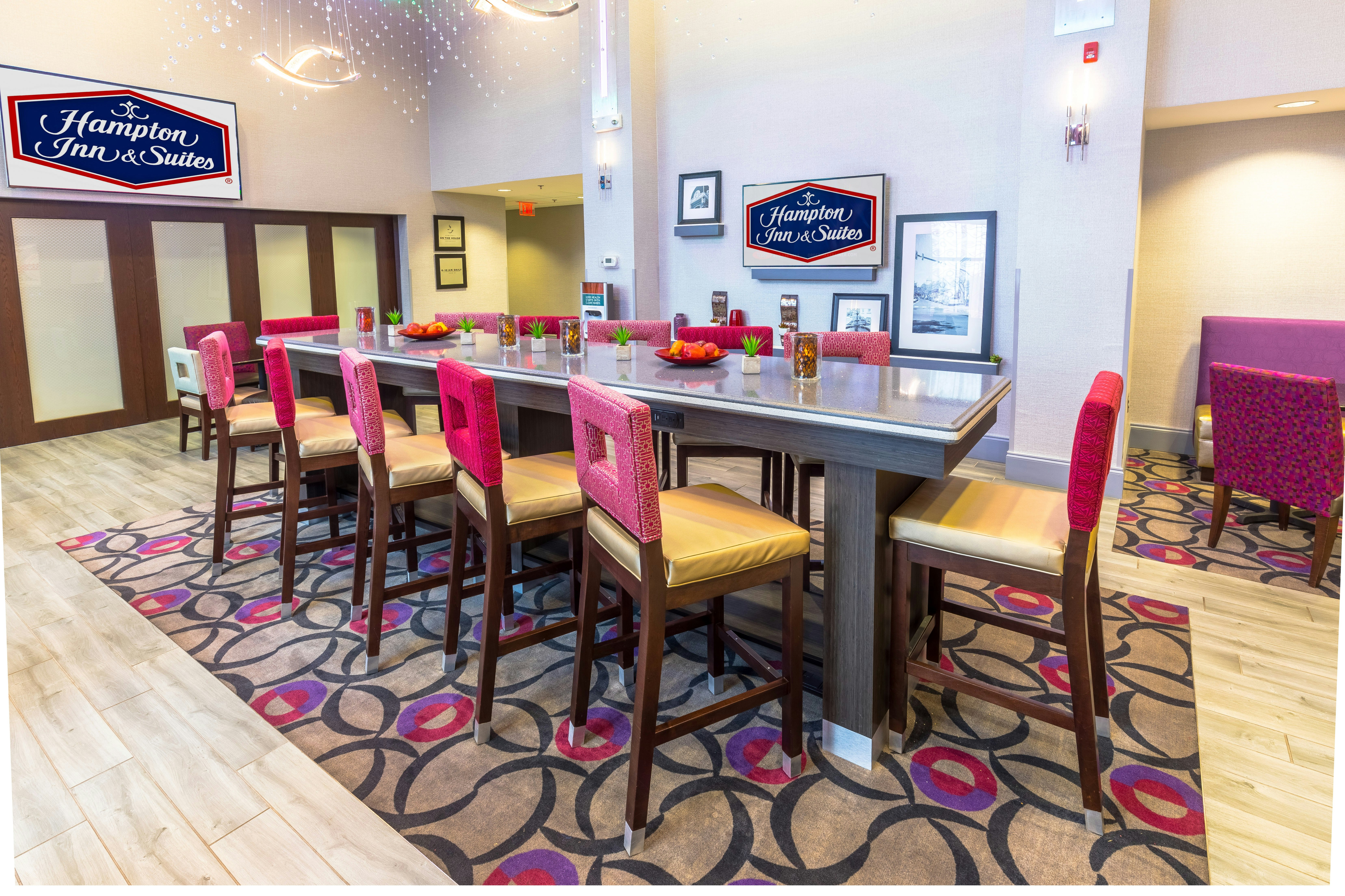 Hampton Inn Suites Dublin 37/50