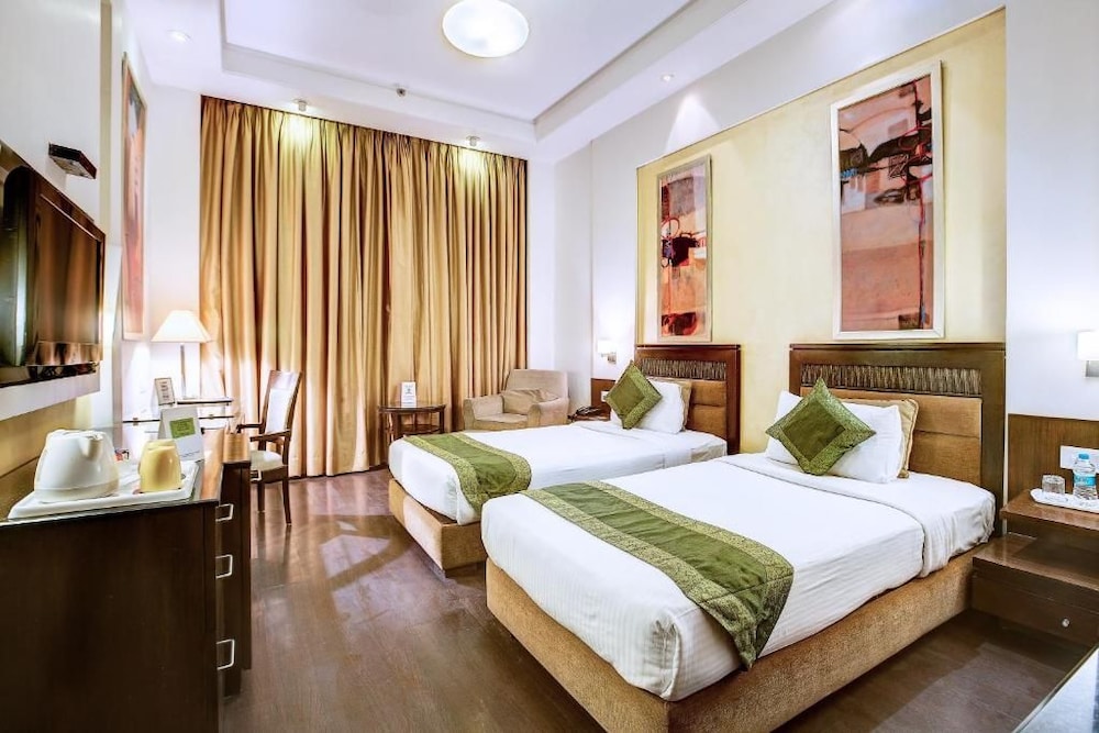 Hotel Western Court Panchkula 16/50