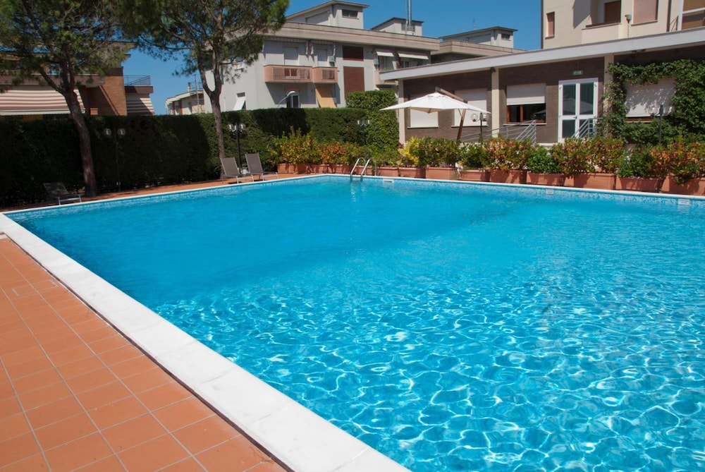 Hotel Touring Falconara Marittima 19/36