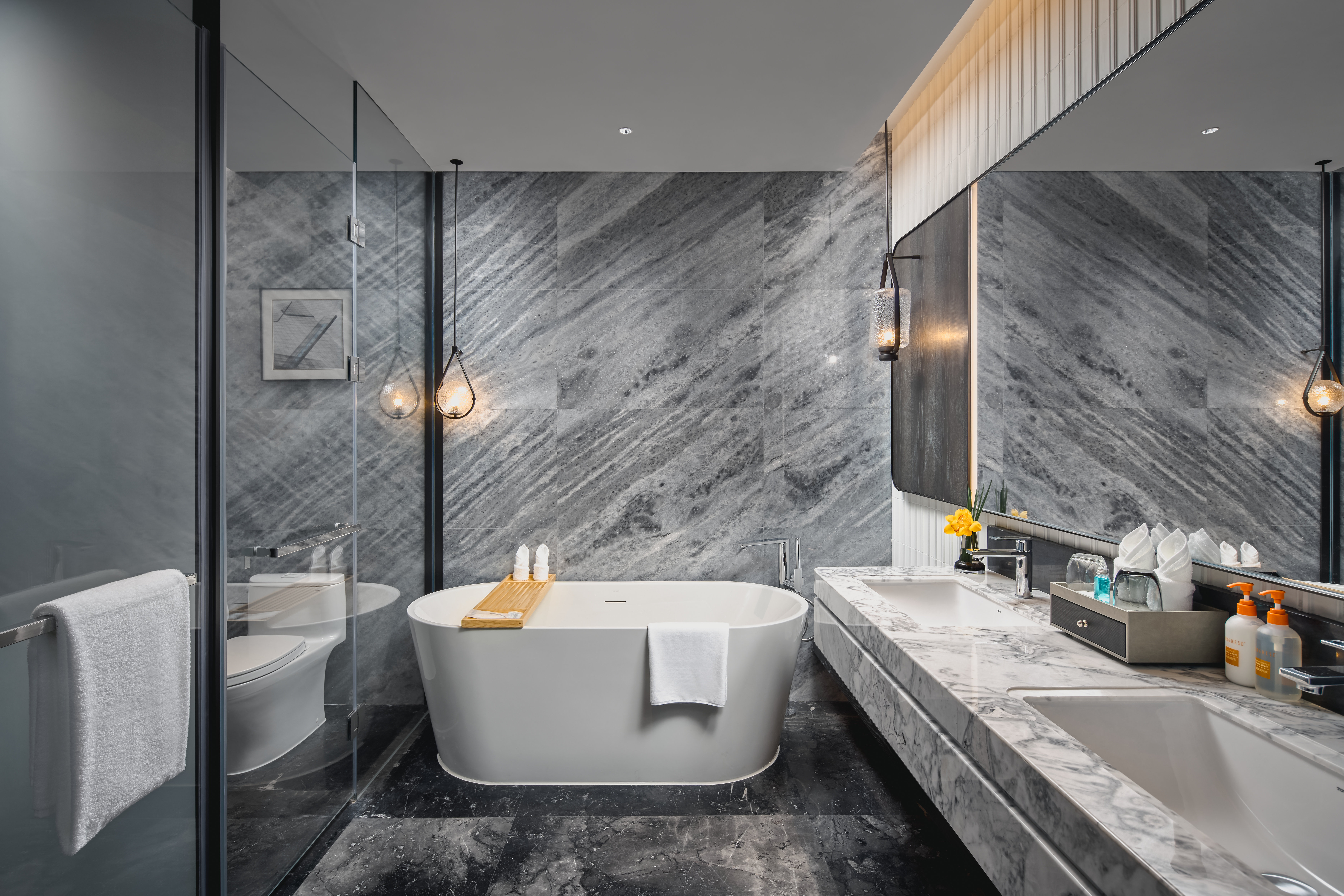 Crowne Plaza Ezhou 62/63