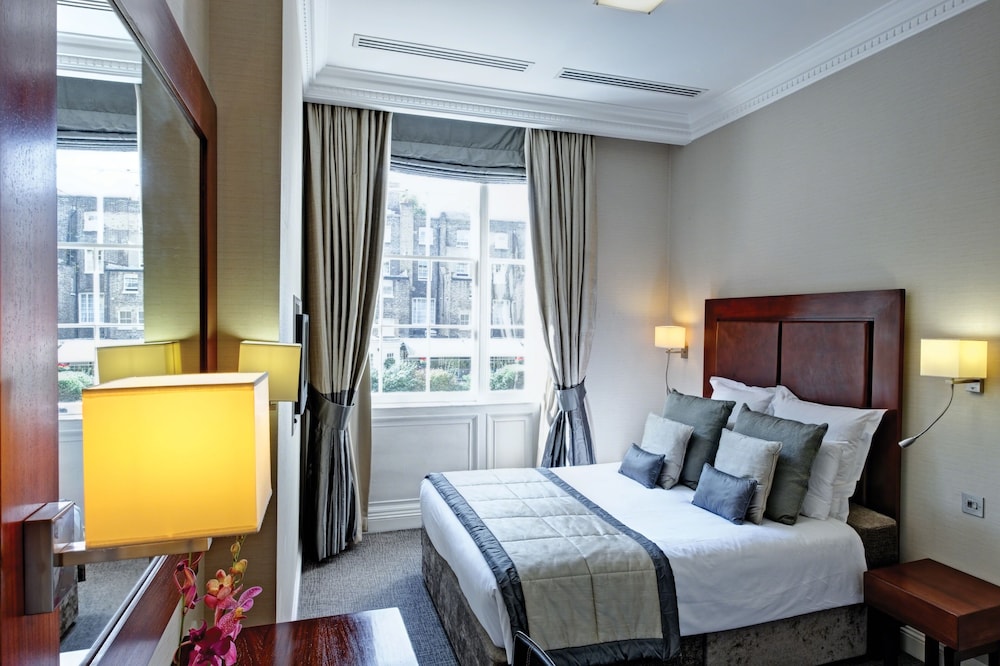 Grange Beauchamp Hotel 44/60