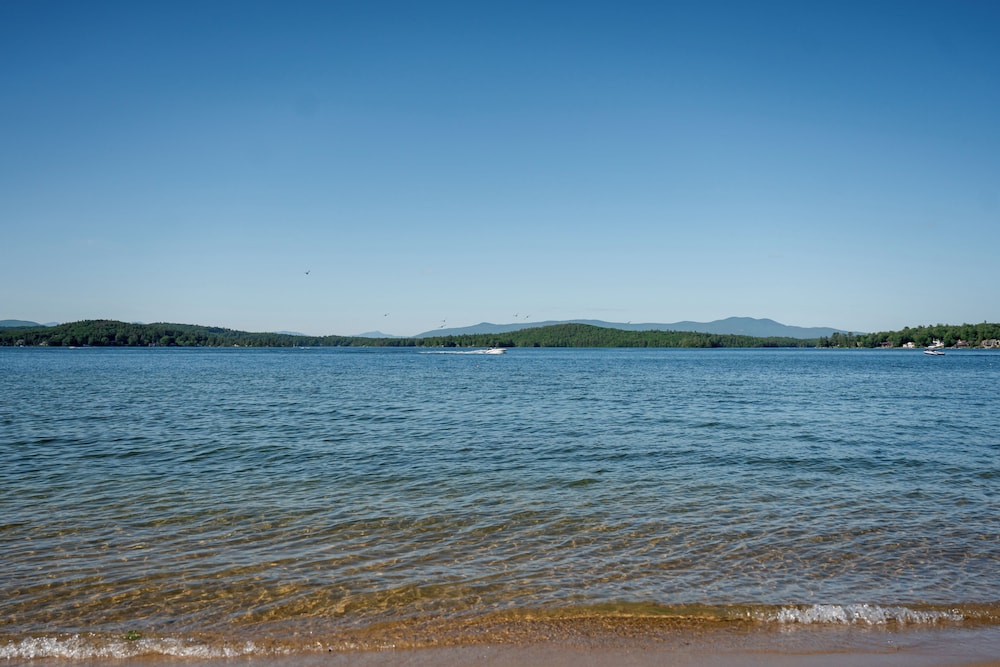 Fireside Inn and Suites Gilford 48/54