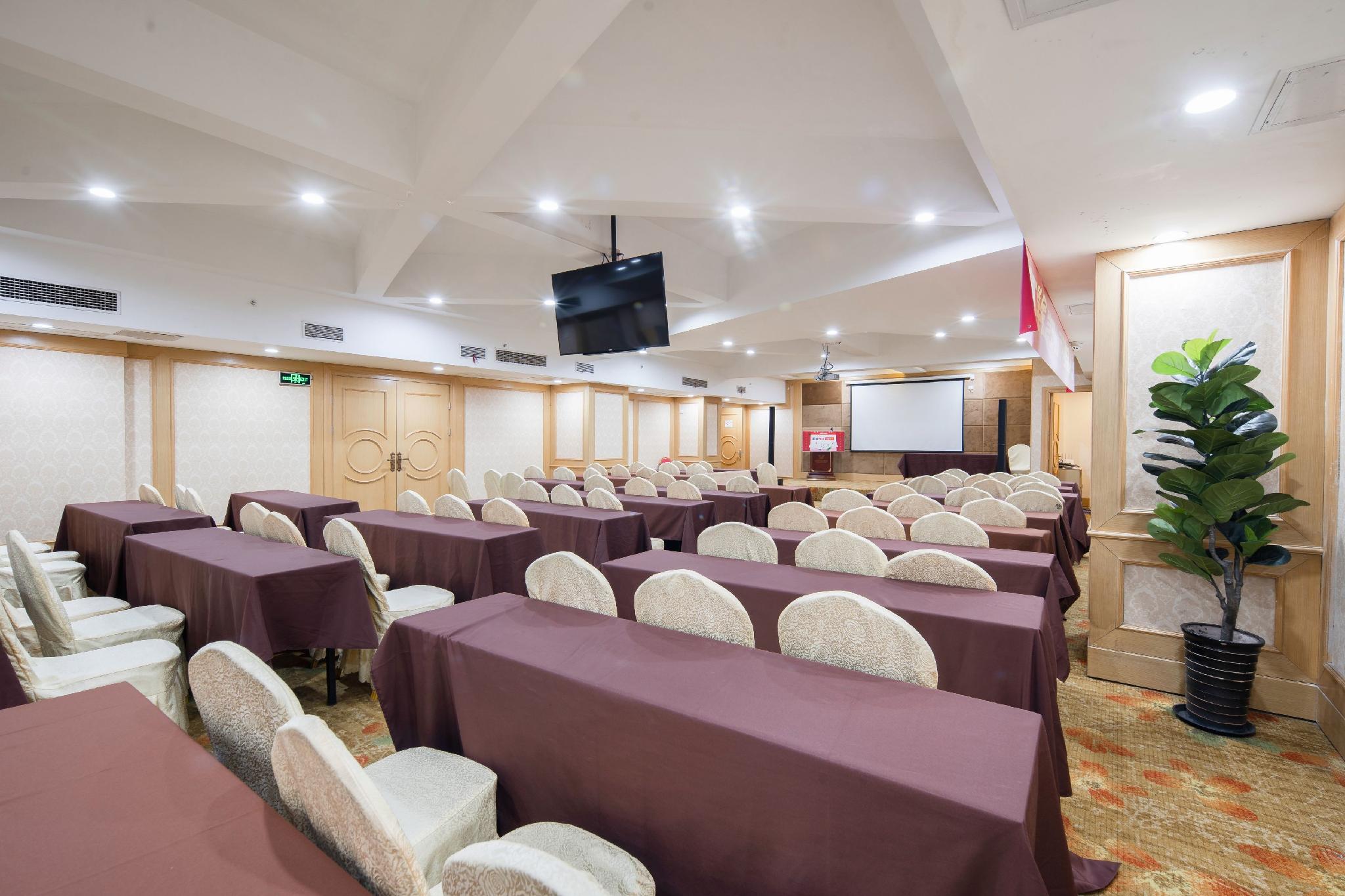 Vienna International Hotel (Shanghai Waigaoqiao Free Trade Zone Yanggao North Road) 20/28