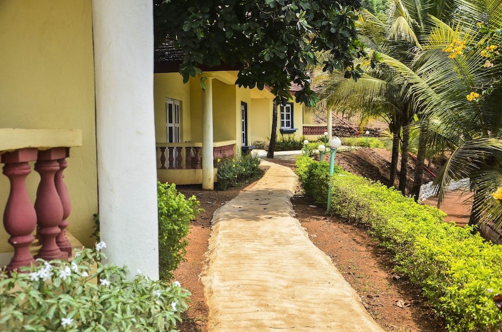 INDISMART WOODBOURNE RESORT 42/50