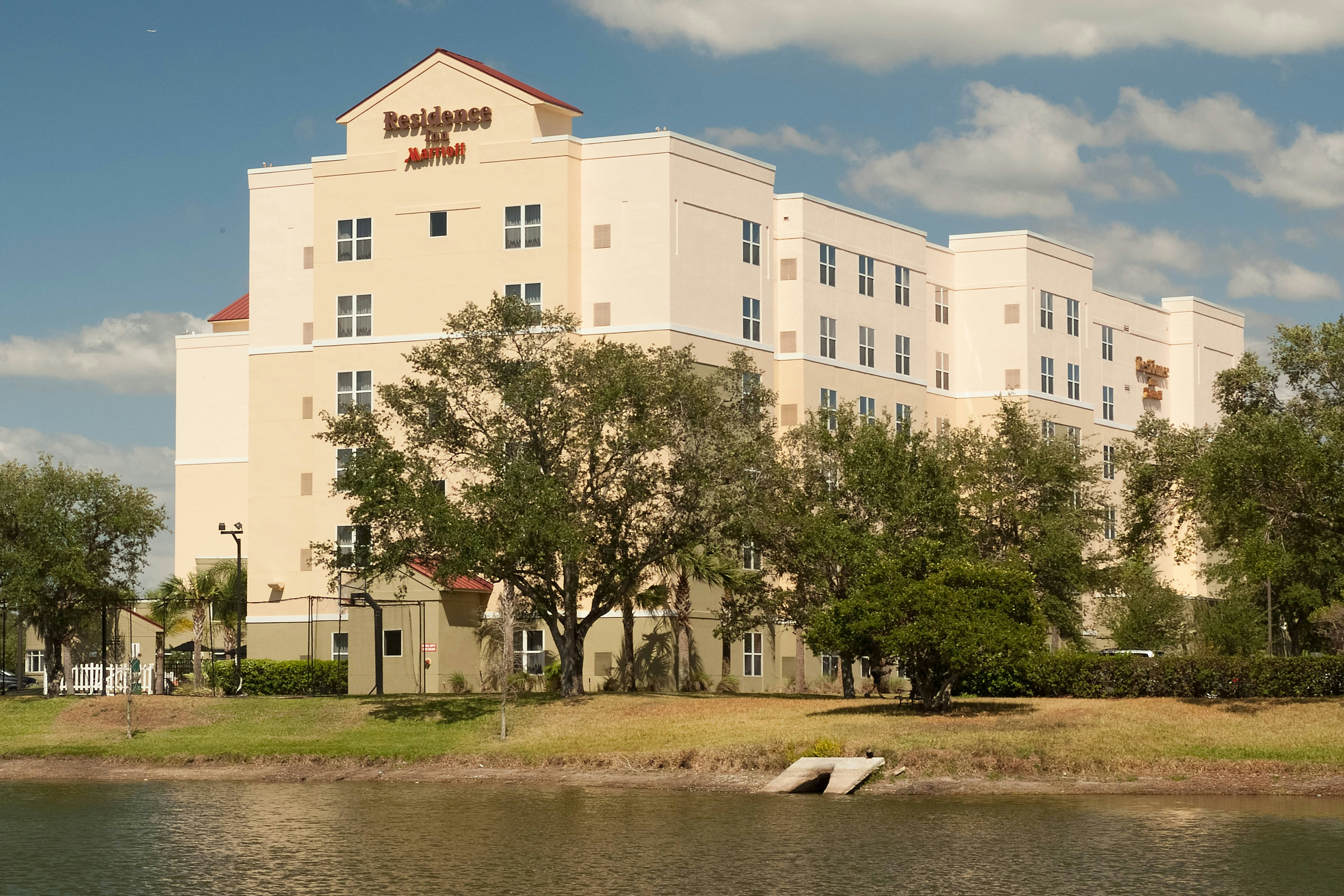Residence Inn Orlando Airport 16/17