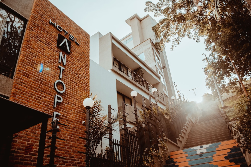 Hotel Antope 4/55