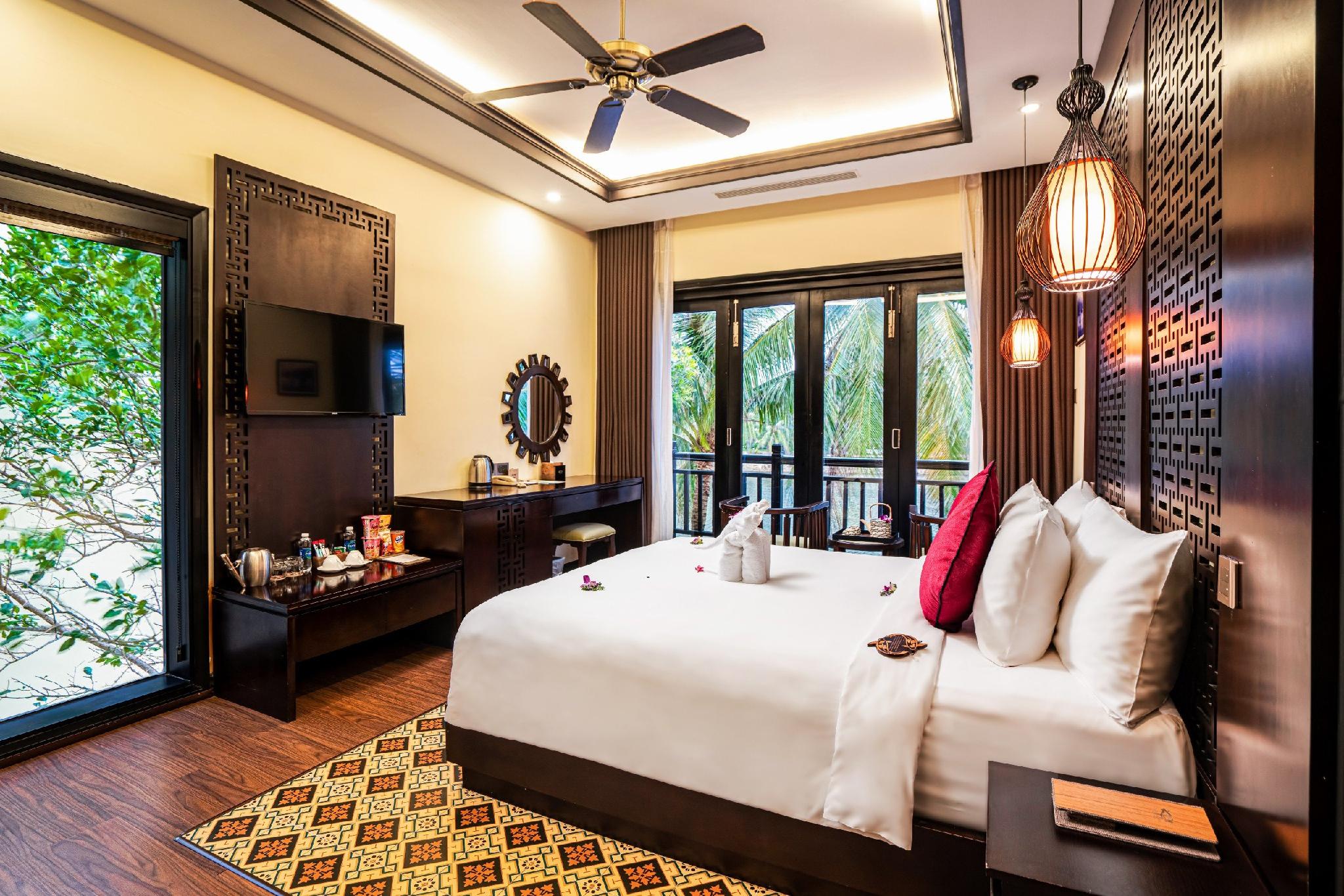 3 BEDROOMS, VILLA