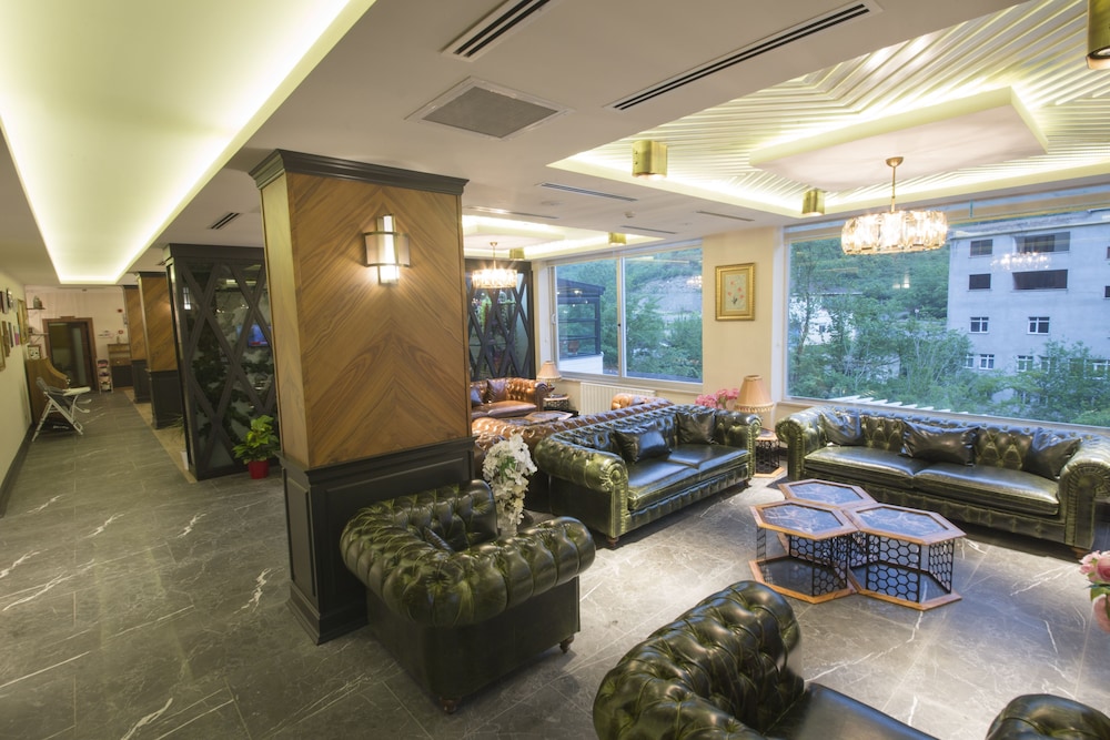 Jolnar Garden Hotel 26/50