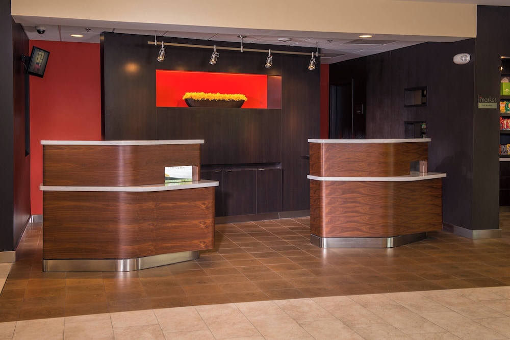 Courtyard by Marriott Williamsburg Busch Gardens Area 9/70