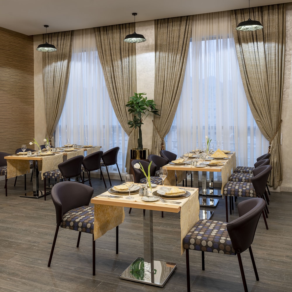 فندق نوفوتيل ثاخر مكة(Novotel Thakher Makkah Hotel) 15/19