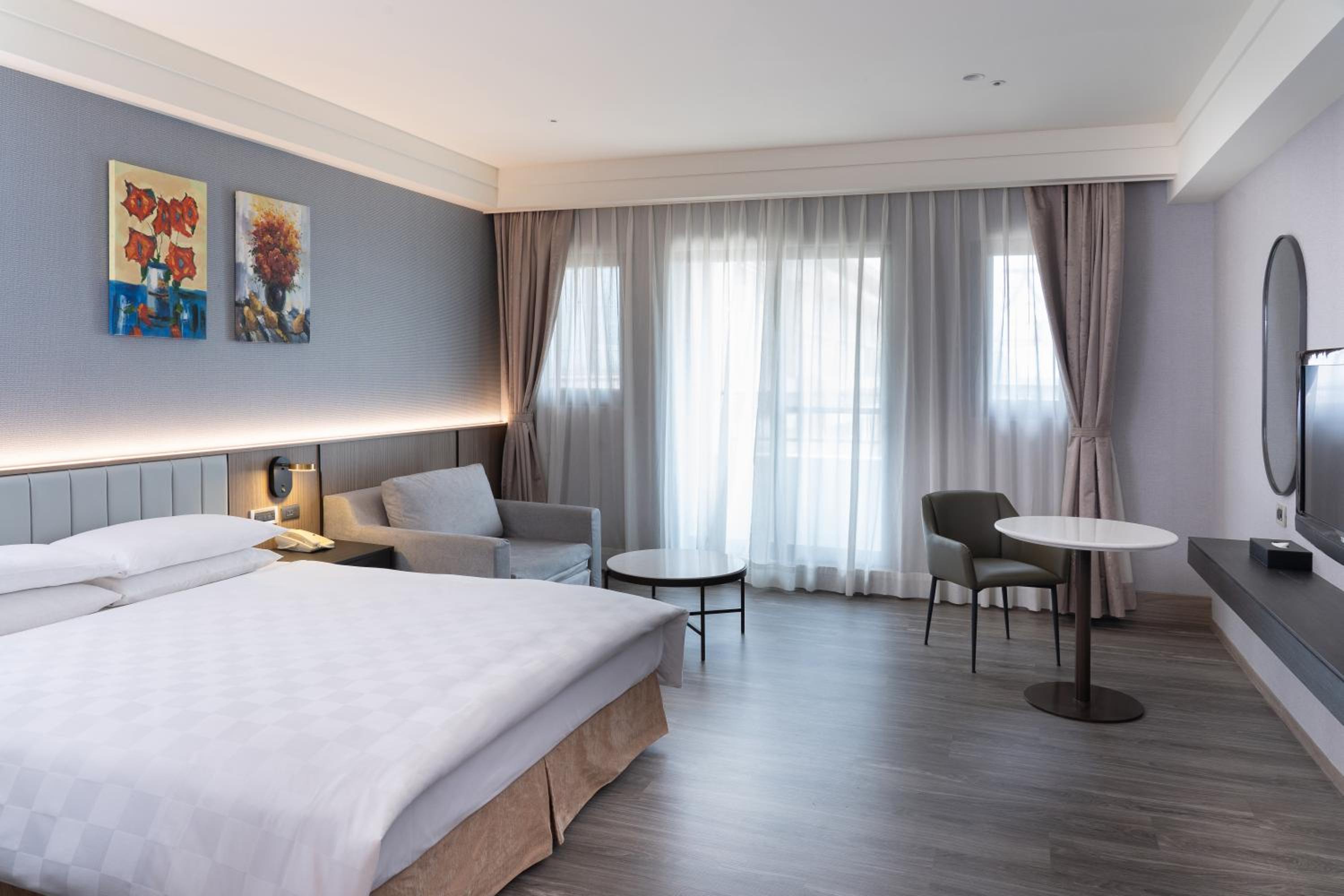 Elegant, Elite, Double Bed