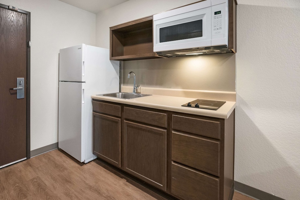 WoodSpring Suites Sulphur - Lake Charles 16/18