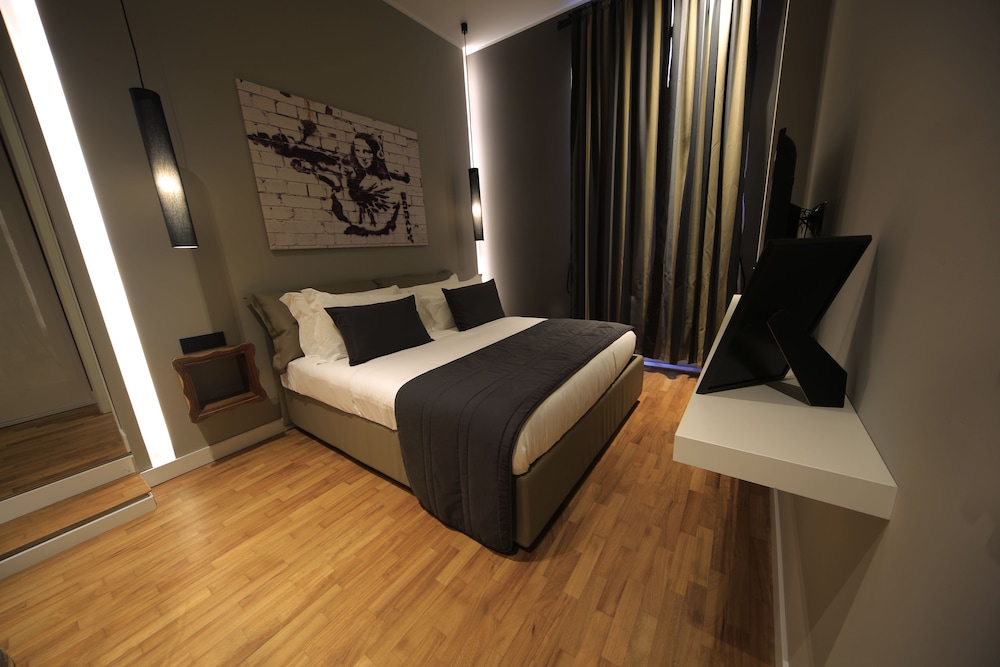 K Rooms 6/49