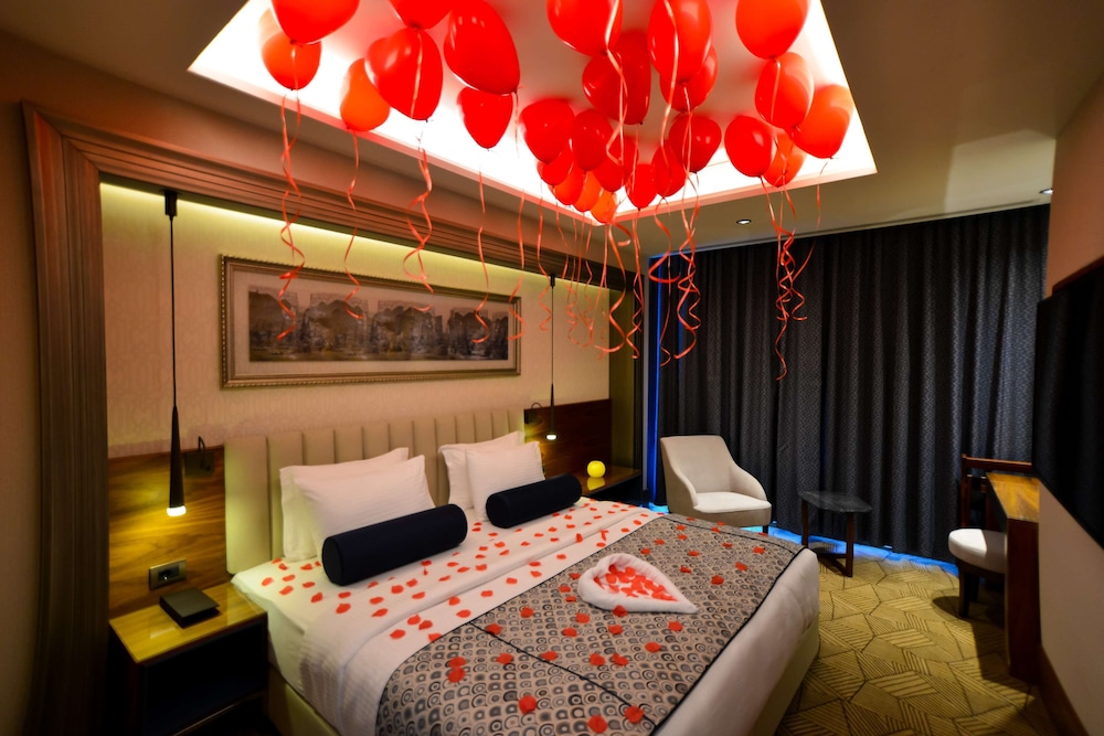 Golden Tulip Istanbul Bayrampasa 11/50