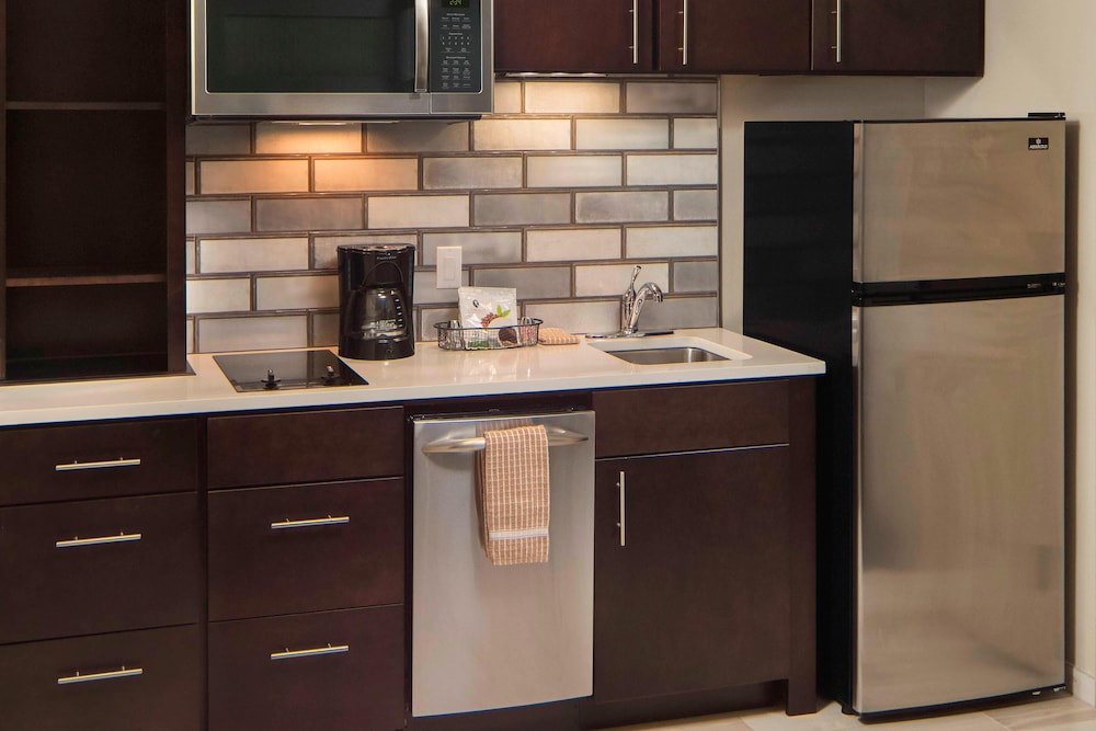 Towneplace Suites By Marriott Foley At Owa 21/24